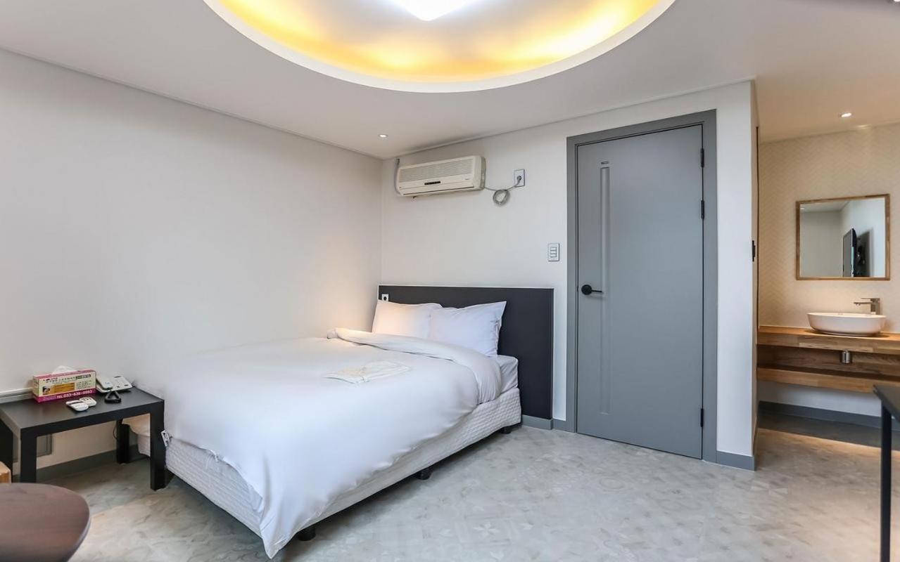 Mi Amor Motel Sokcho Exterior photo
