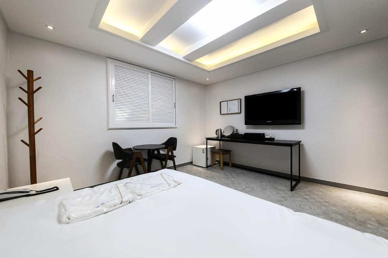 Mi Amor Motel Sokcho Exterior photo