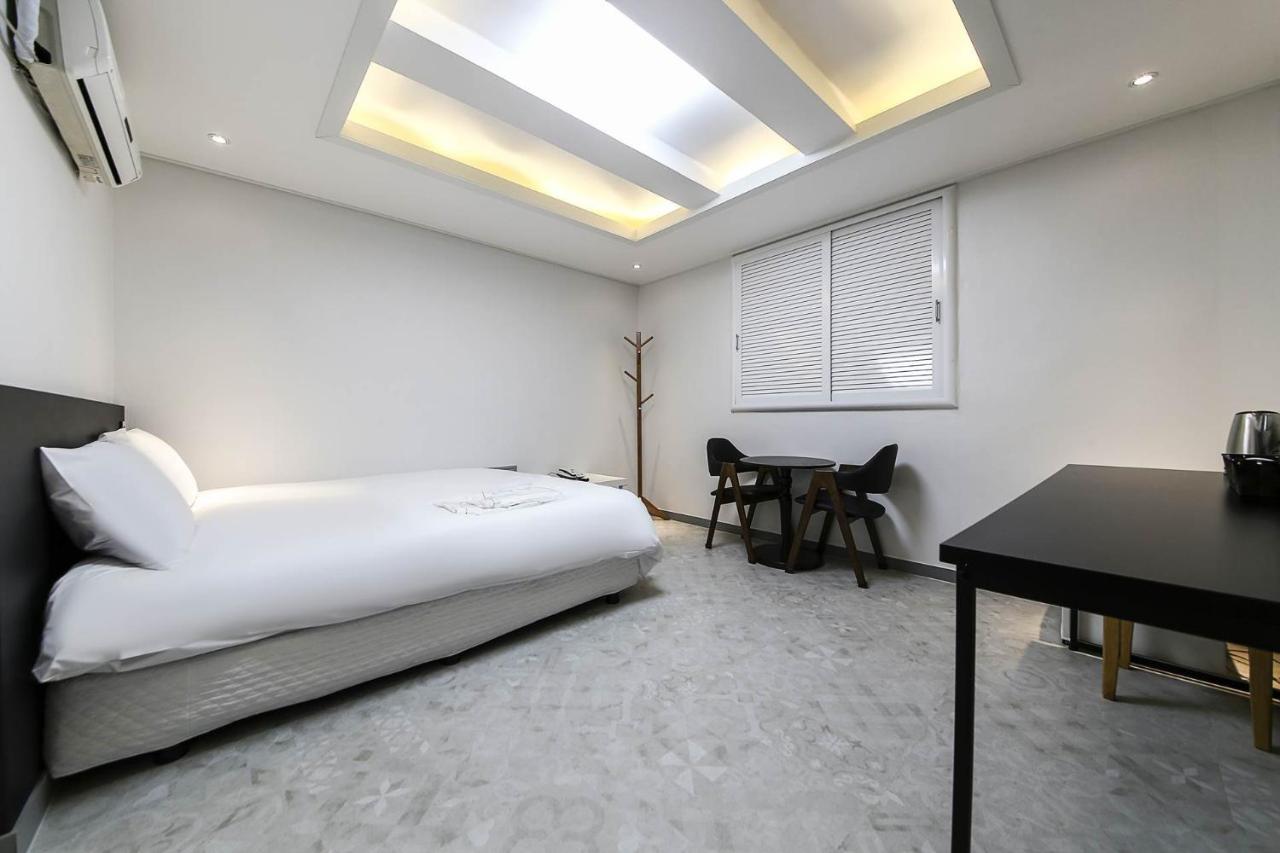 Mi Amor Motel Sokcho Exterior photo